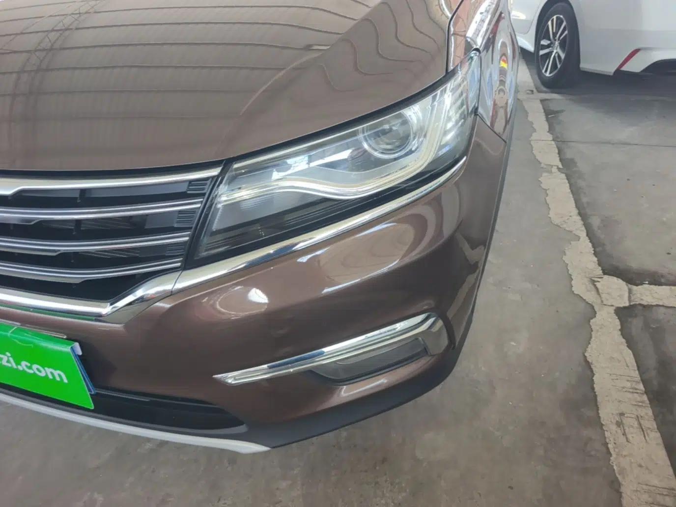 Roewe RX5 2018 20T Two-Wheel Drive Automatic Flagship Edition — миниатюра 8
