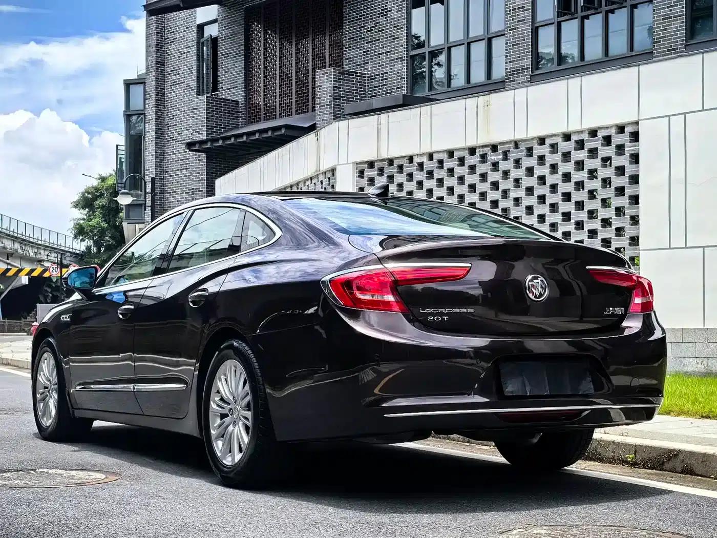 Buick LaCrosse 2016 Facelift 20T Leading Edition — миниатюра 13
