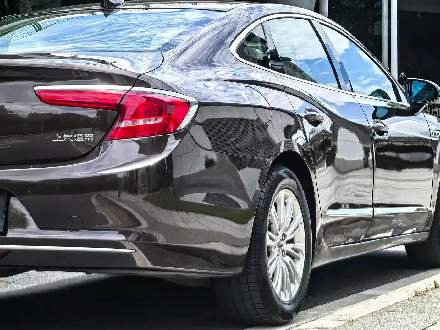 Buick LaCrosse 2016 Facelift 20T Leading Edition — миниатюра 16