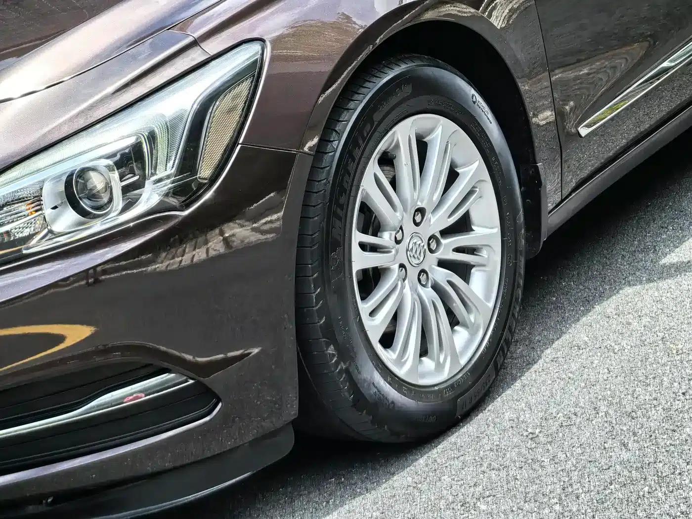 Buick LaCrosse 2016 Facelift 20T Leading Edition — миниатюра 3