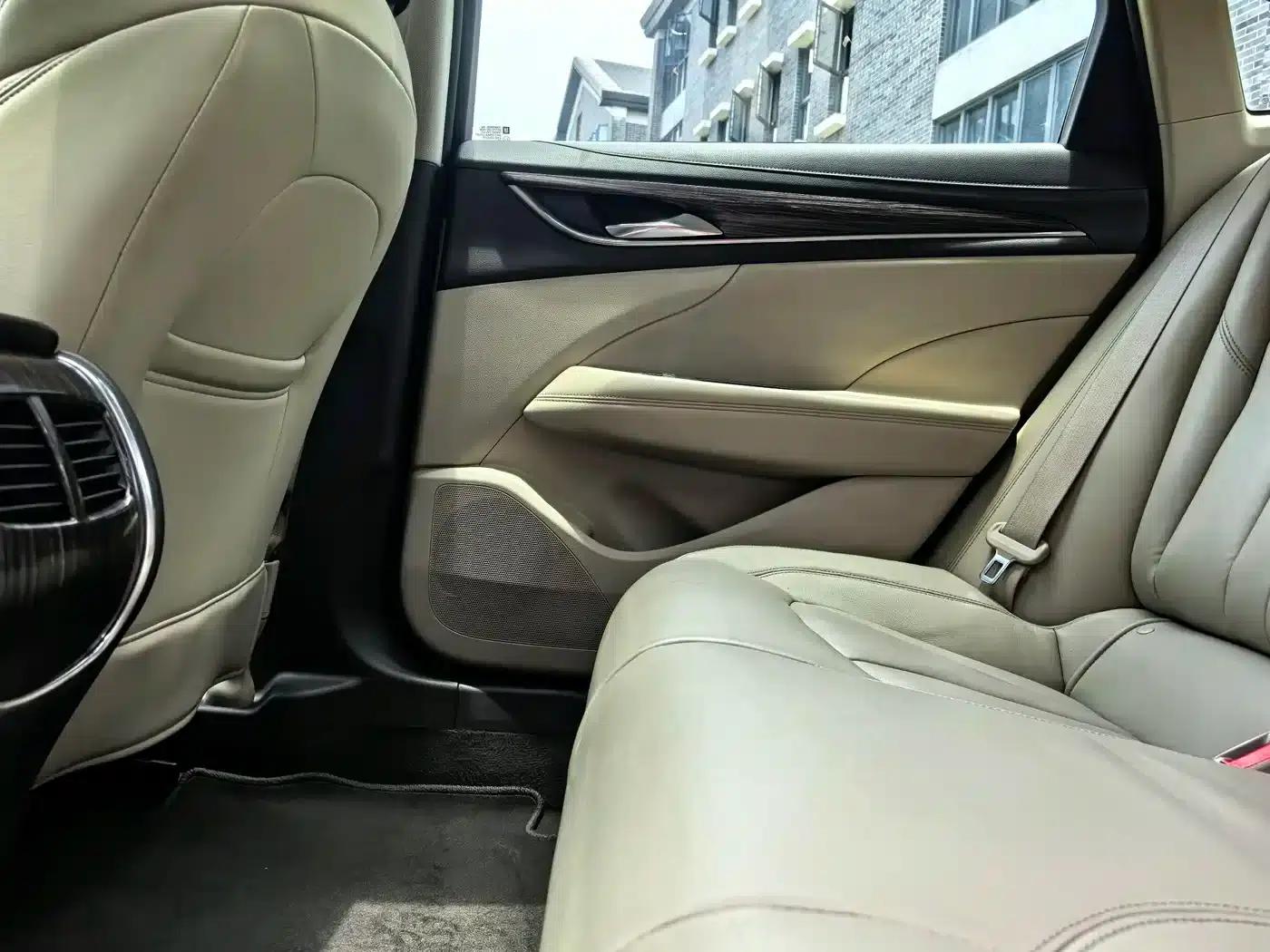 Buick LaCrosse 2016 Facelift 20T Leading Edition — миниатюра 25