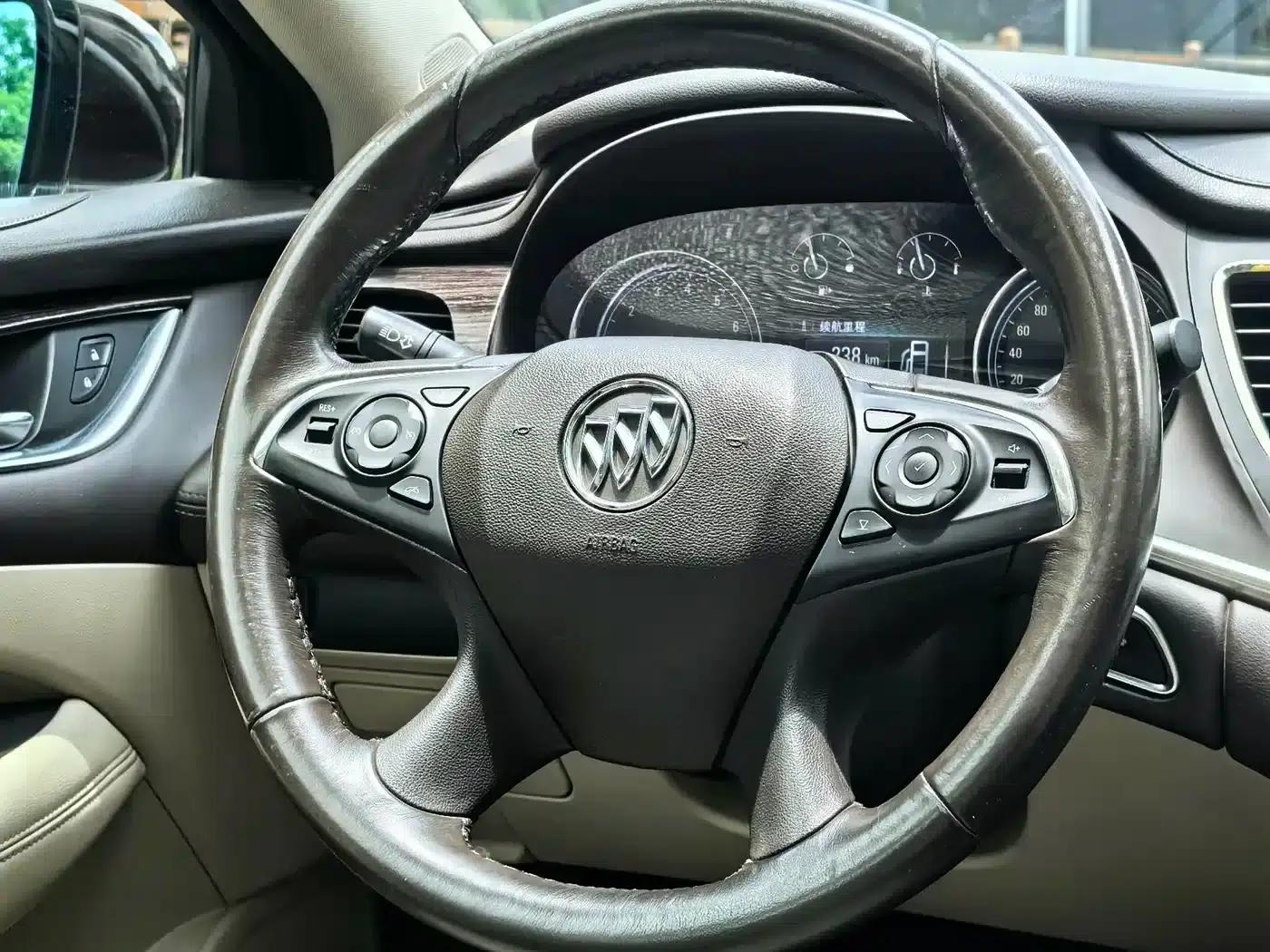 Buick LaCrosse 2016 Facelift 20T Leading Edition — миниатюра 32
