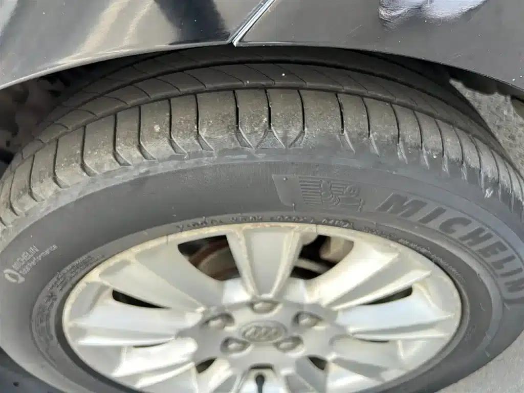 Buick LaCrosse 2012 2.4L SIDI Luxury Edition — миниатюра 18
