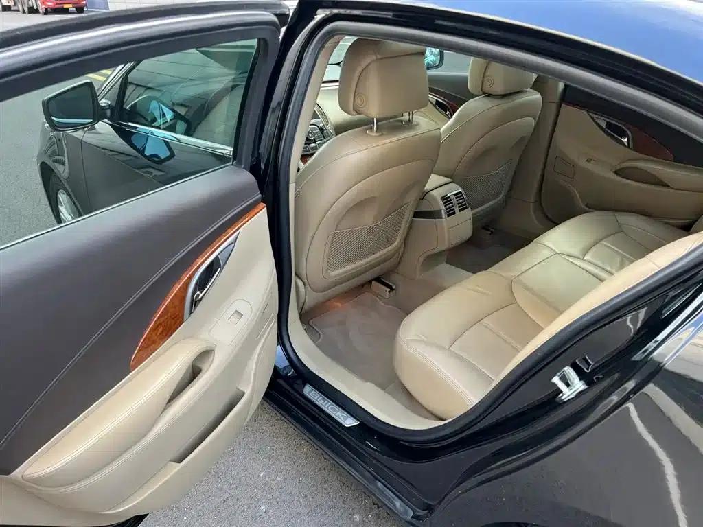 Buick LaCrosse 2012 2.4L SIDI Luxury Edition — миниатюра 7