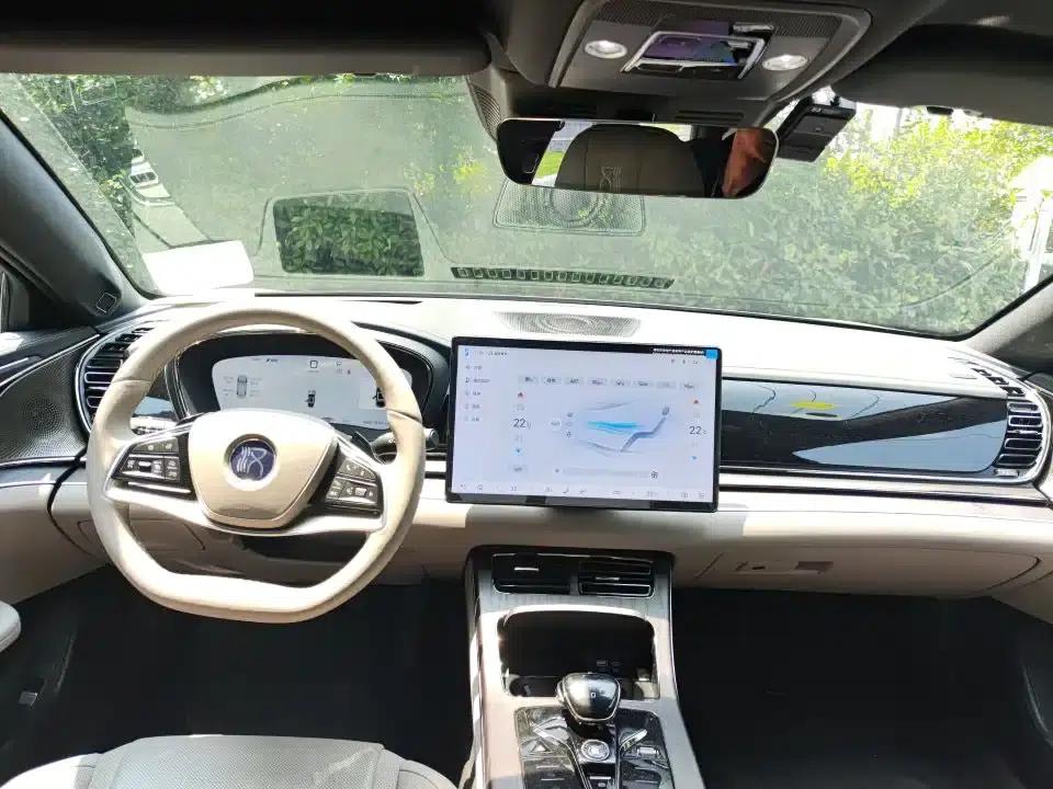 Han 2025 EV Smart Driving Edition Flagship Model with 701KM LiDAR — миниатюра 7