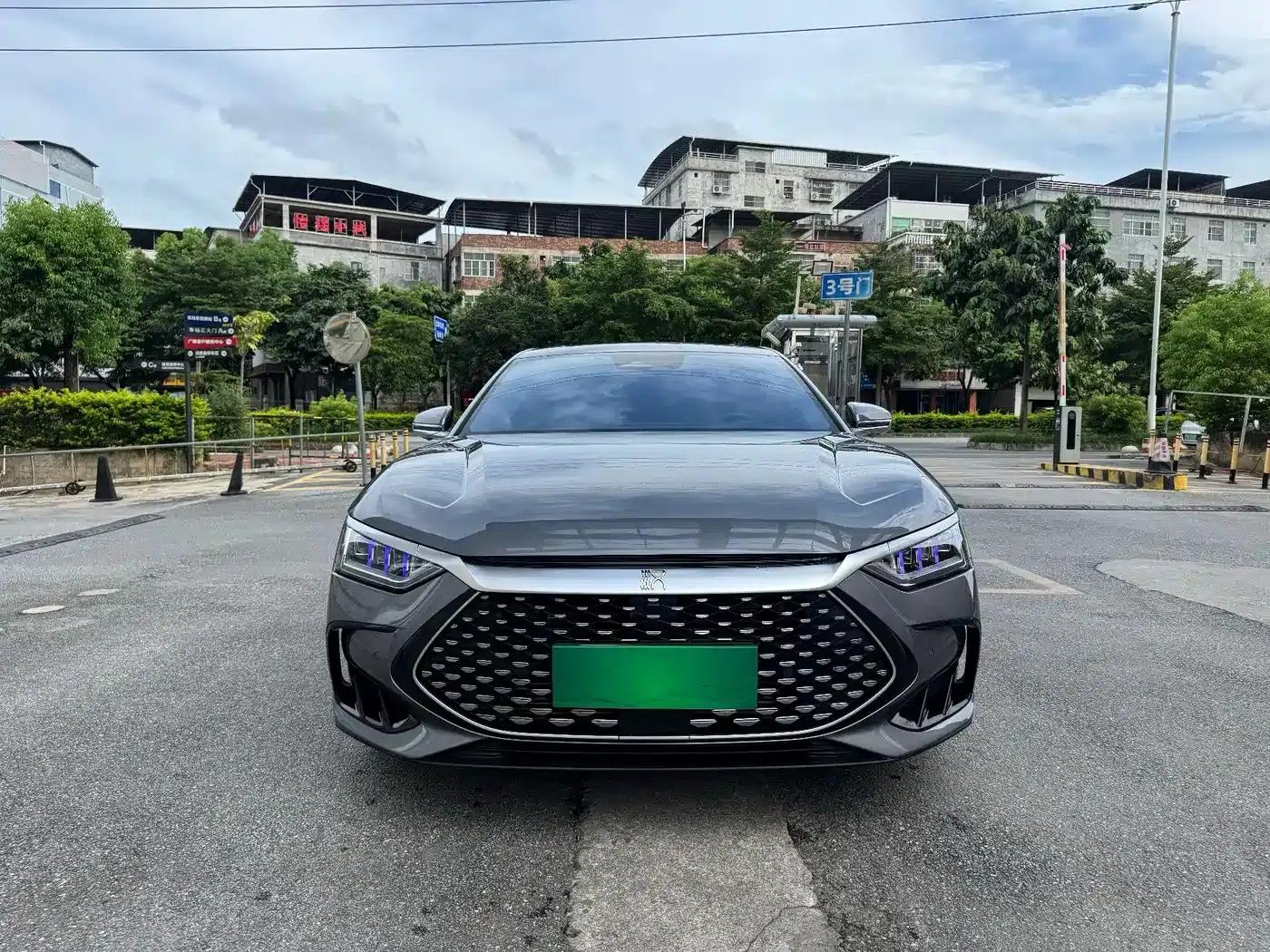 Han 2022 DM-i 121KM Premium Edition — миниатюра 2