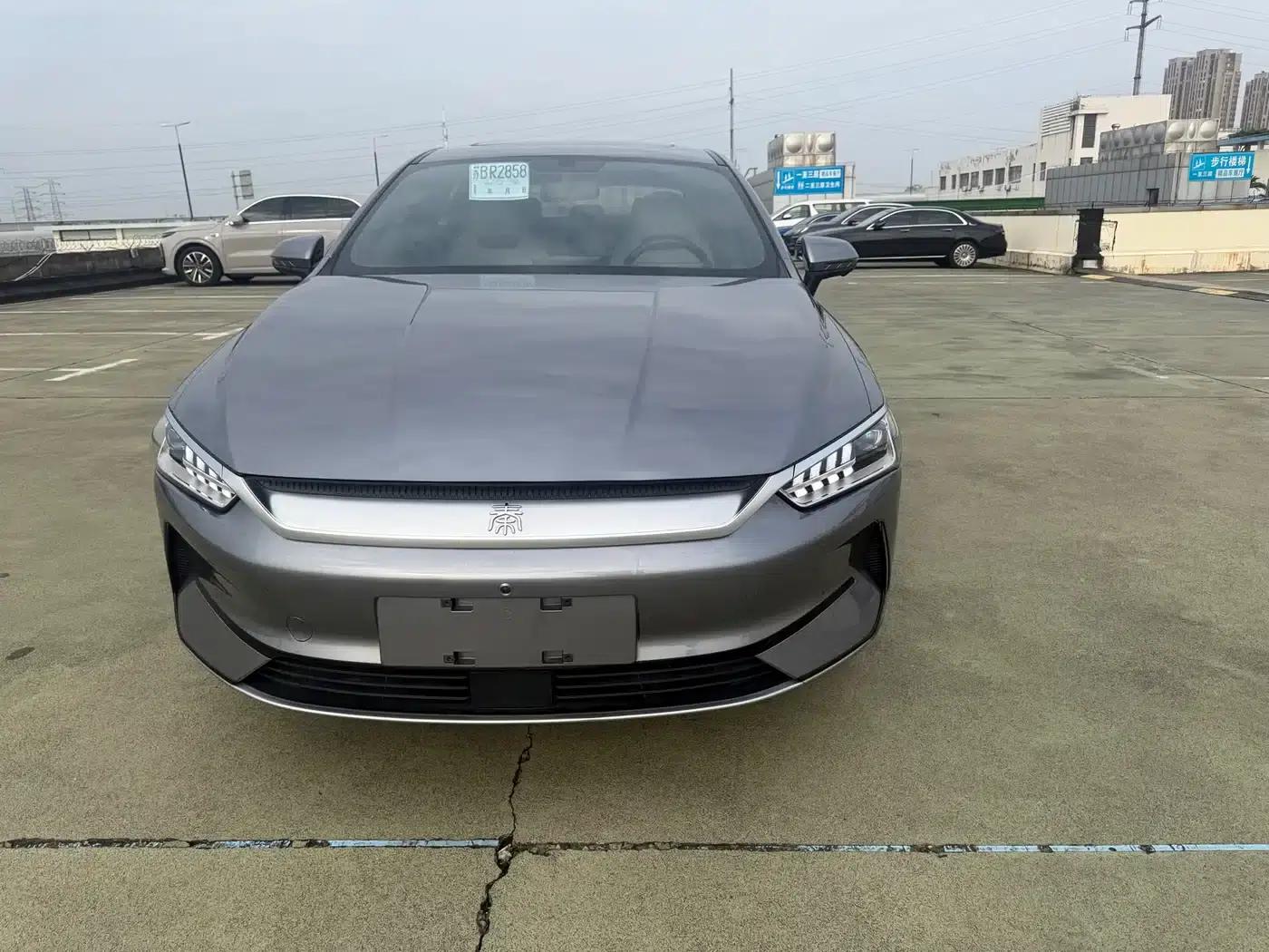 Qin PLUS 2023 Champion Edition EV 420KM Superior Model — миниатюра 2