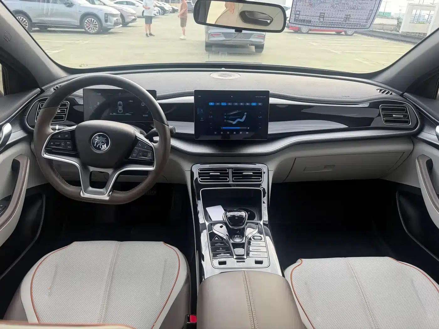 Qin PLUS 2023 Champion Edition EV 420KM Superior Model — миниатюра 9