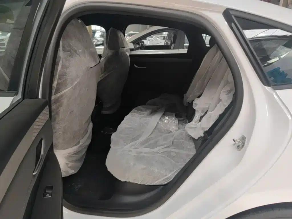 Qin PLUS 2025 DM-i Smart Driving Edition 128KM Progressive Model — миниатюра 17