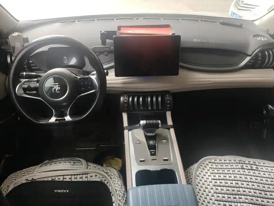 Yuan Plus 2023 Champion Edition 510KM Leading Model — миниатюра 12