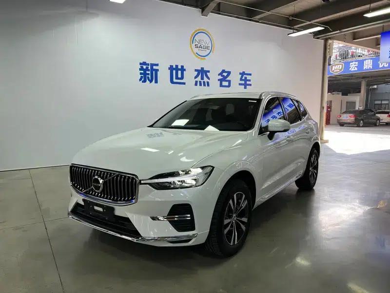 2025 Volvo XC60 B5 AWD Inscription Luxury Edition — миниатюра 1