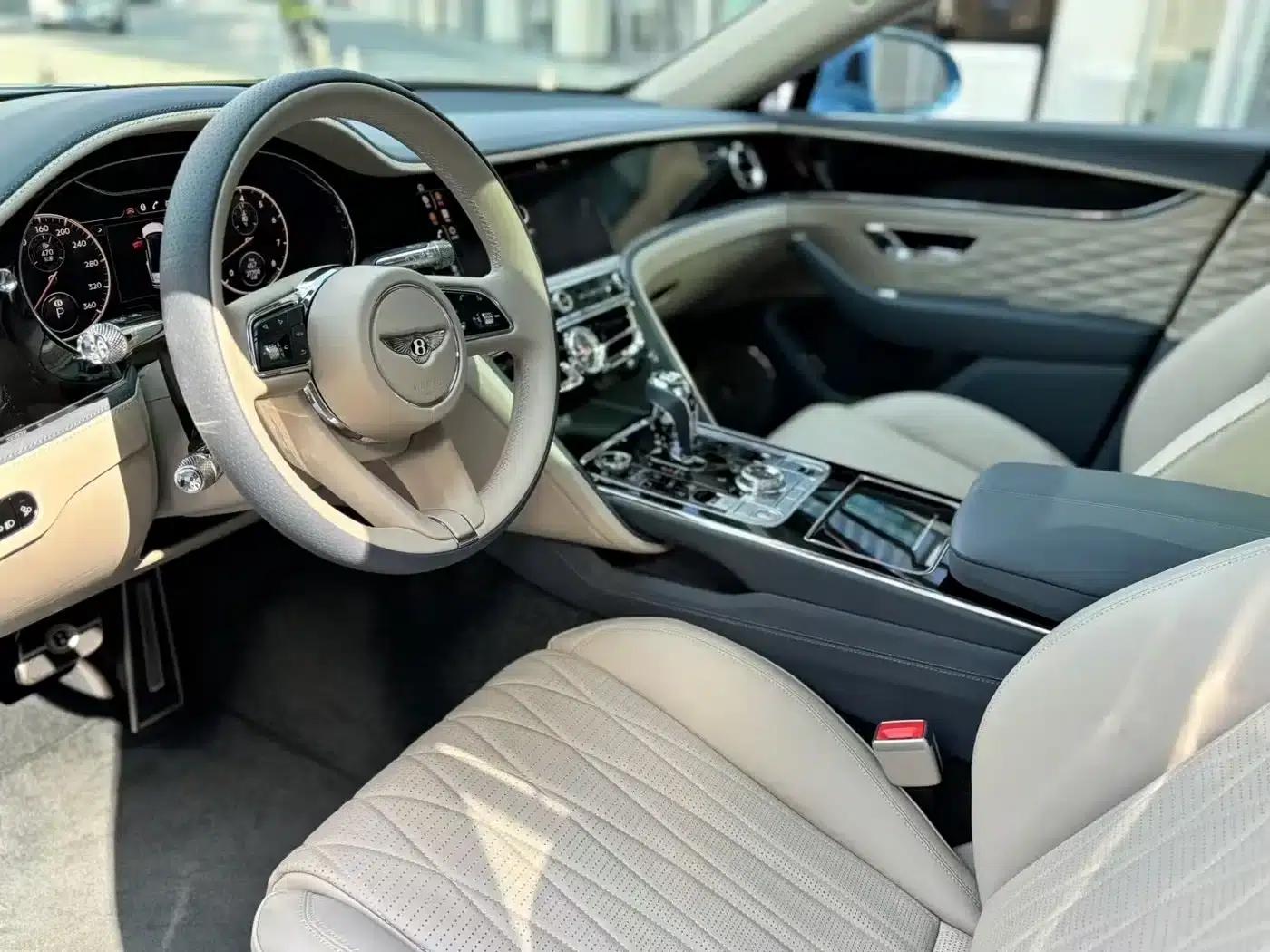 2022 Flying Spur 4.0T V8 Mulliner — миниатюра 9