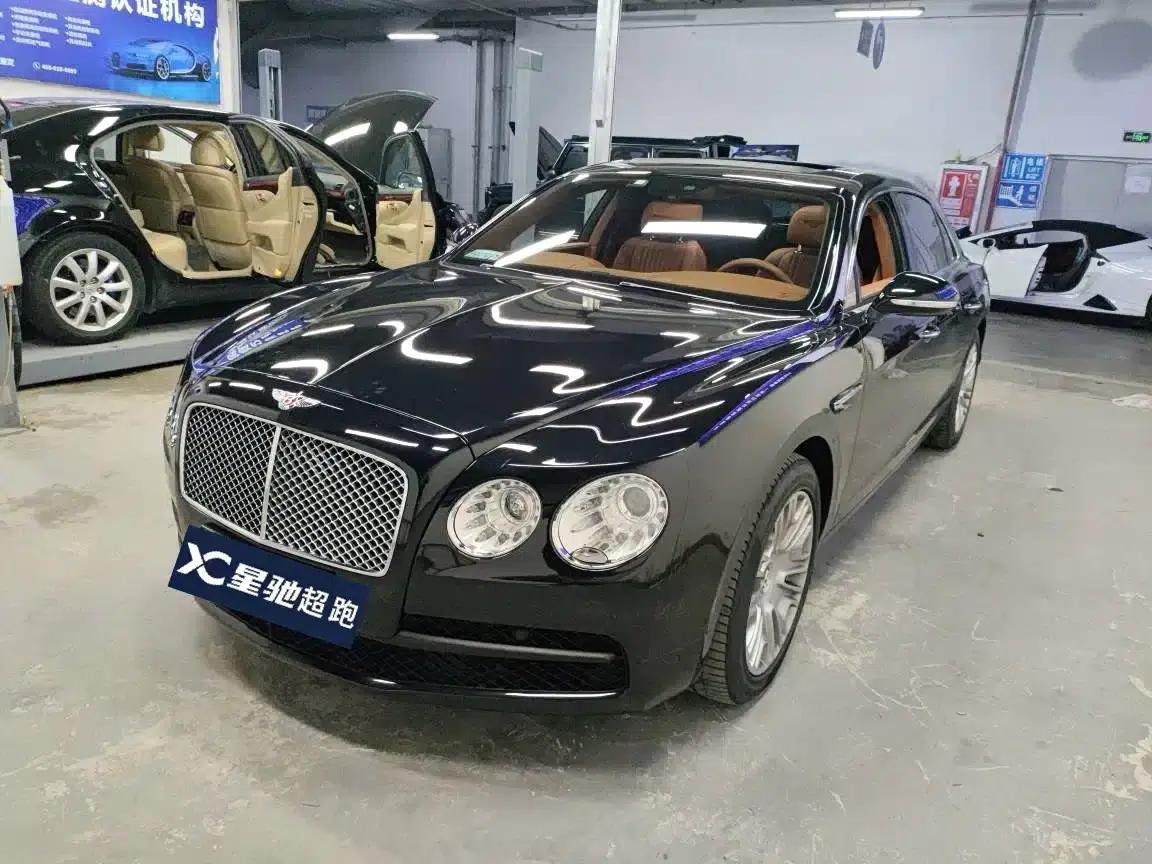 2017 Flying Spur 4.0T V8 Standard Edition — миниатюра 1