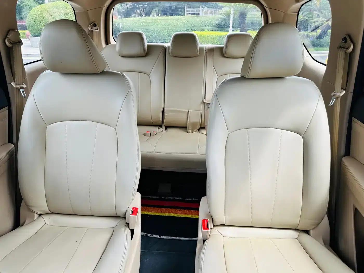 Baojun 730 2019 1.5L Manual Value Edition 7-Seater National VI Emission Standard — миниатюра 12
