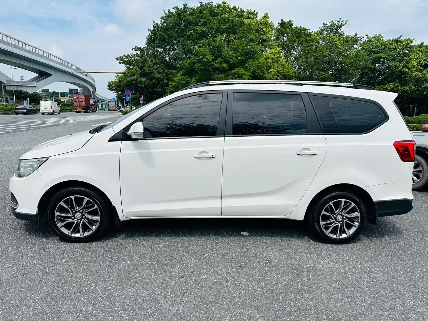 Baojun 730 2019 1.5L Manual Value Edition 7-Seater National VI Emission Standard — миниатюра 3