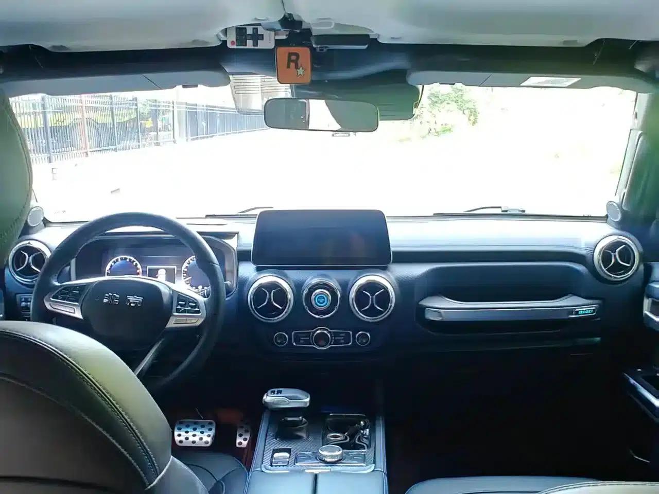 Beijing BJ40 2020 2.0T Automatic 4WD City Hunter Edition (Hero Model) — миниатюра 10