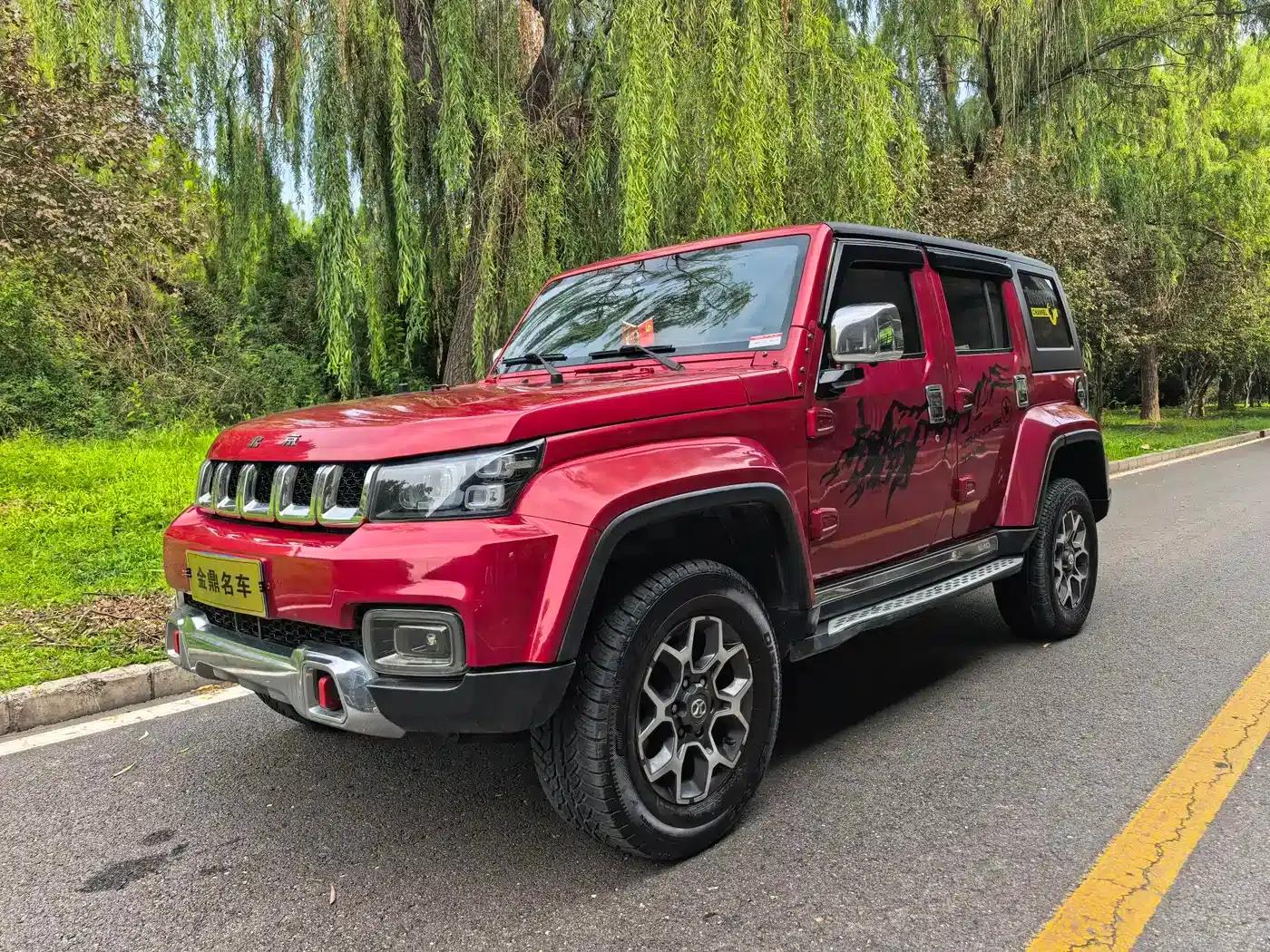 Beijing BJ40 2018 PLUS 2.3T Automatic 4WD Flagship Edition (National V Emission Standard) — миниатюра 1