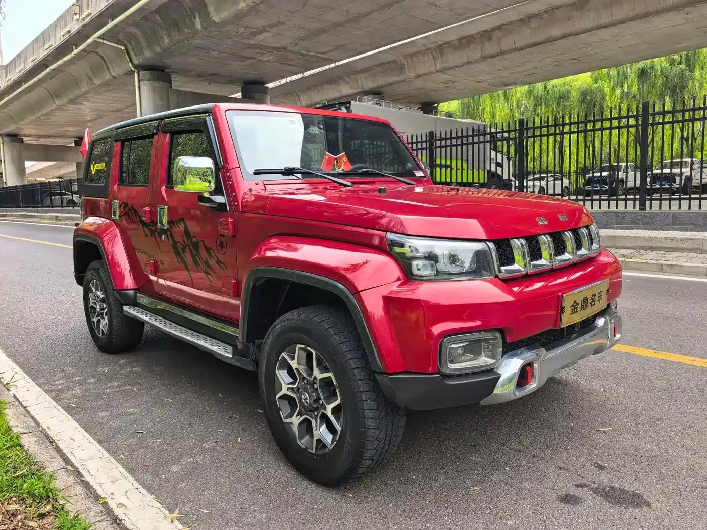 Beijing BJ40 2018 PLUS 2.3T Automatic 4WD Flagship Edition (National V Emission Standard) — миниатюра 3