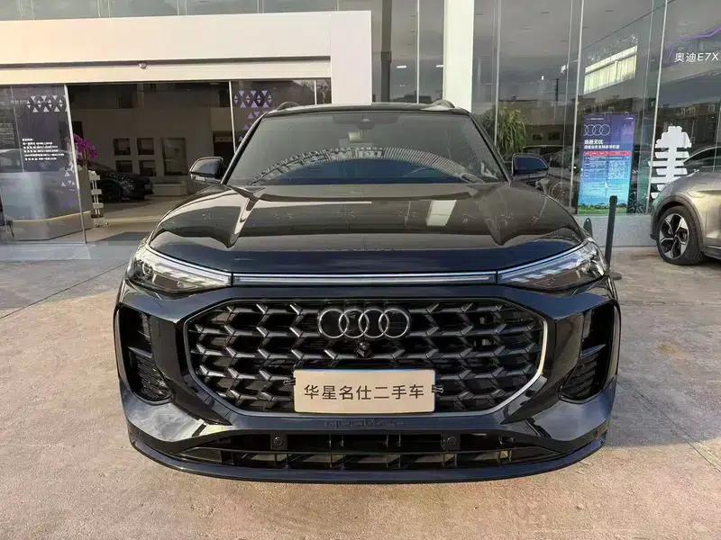 Audi Q6 2024 45TFSI quattro Black Knight Edition Flying Rider Package 6 Seats — миниатюра 2