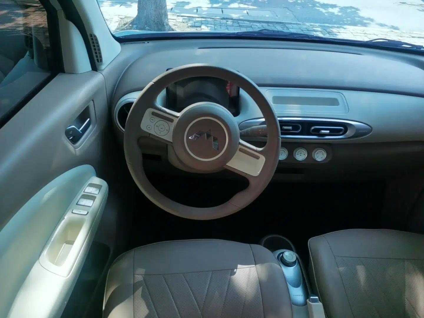 Wuling Hongguang MINIEV 2025 Four-Door Version Advanced Edition — миниатюра 13