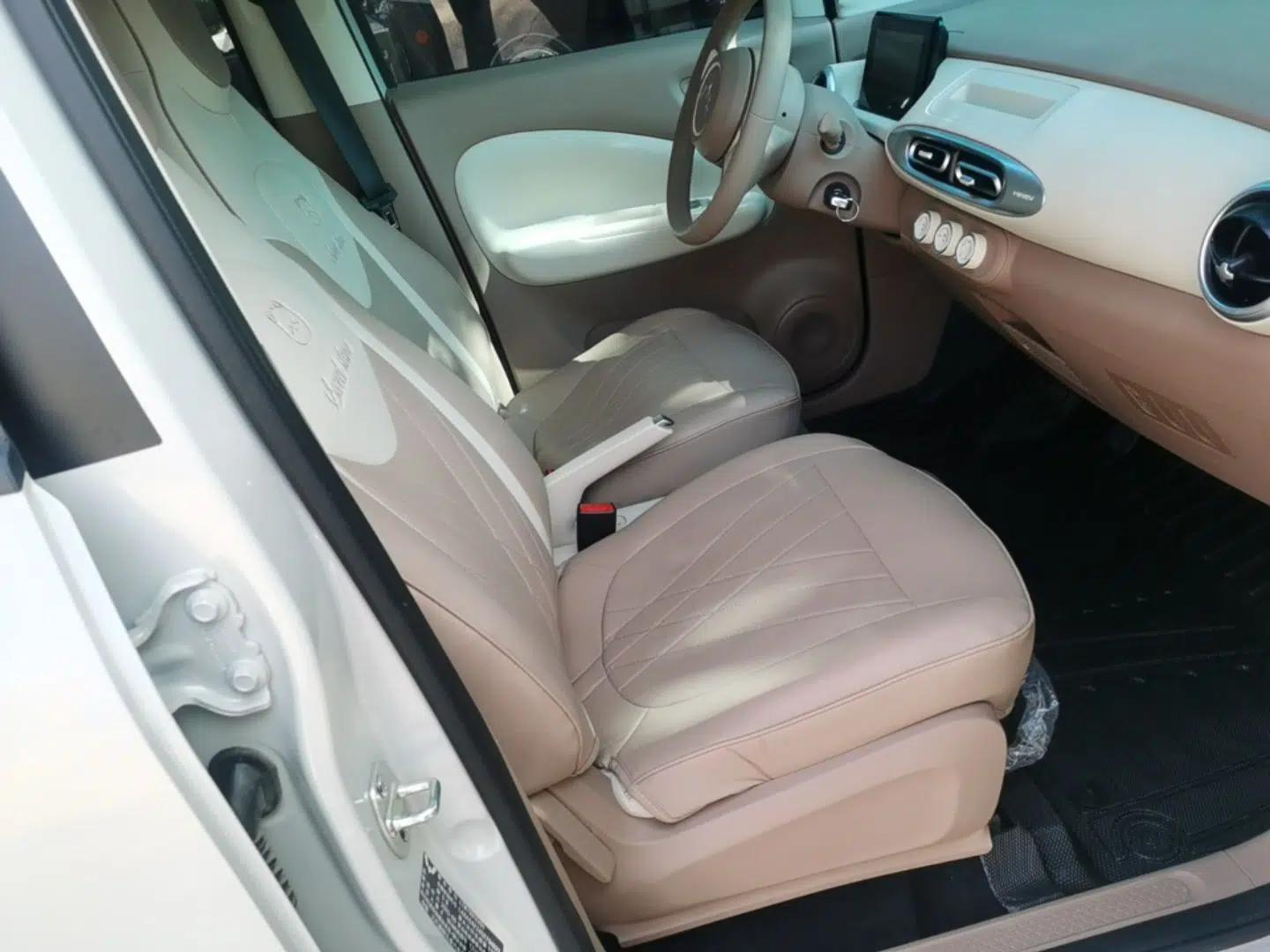 Wuling Hongguang MINIEV 2025 Four-Door Version Advanced Edition — миниатюра 19