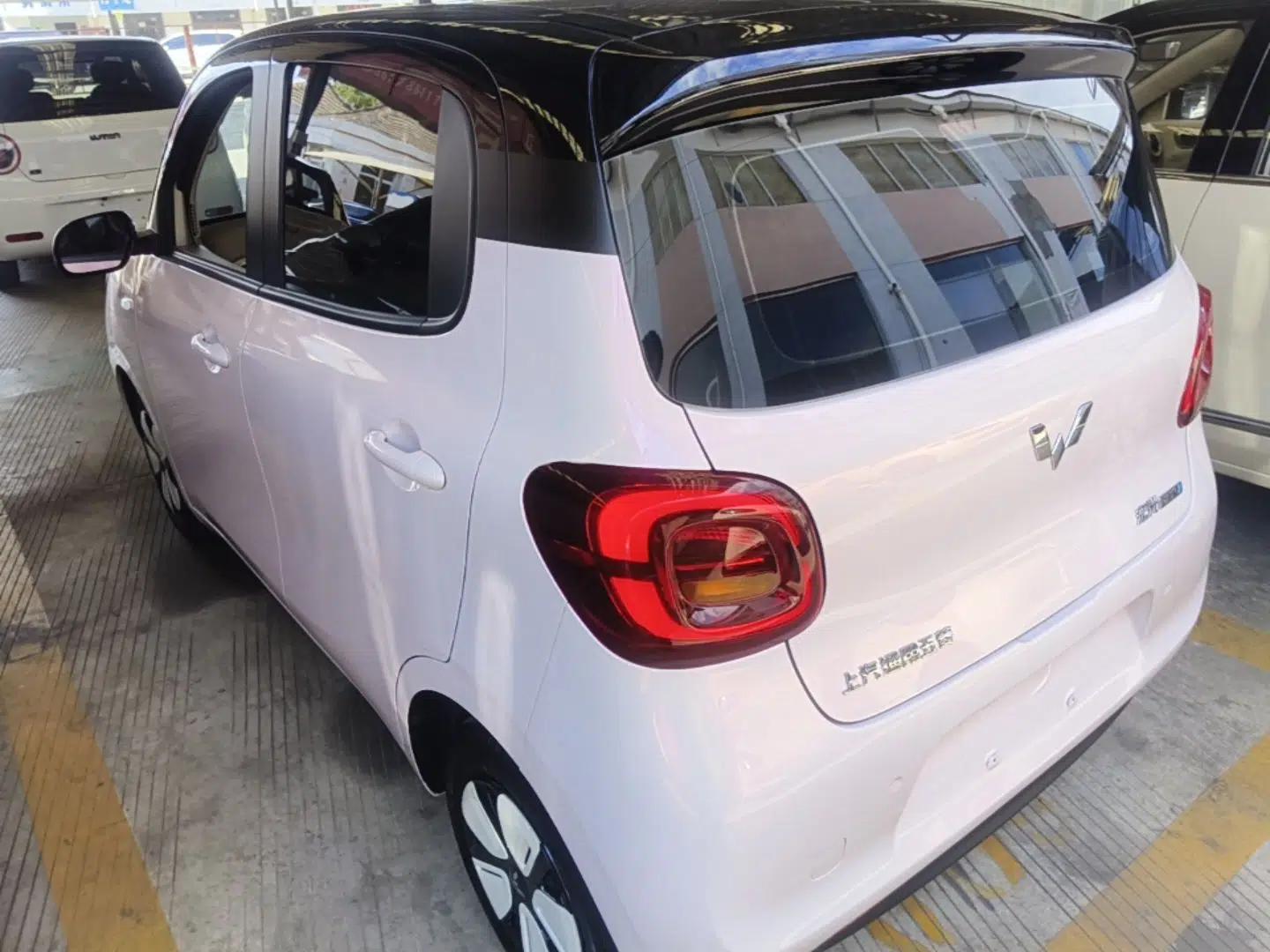 Wuling Hongguang MINIEV 2025 Four-Door Version Zhenxiang+ Edition — миниатюра 4