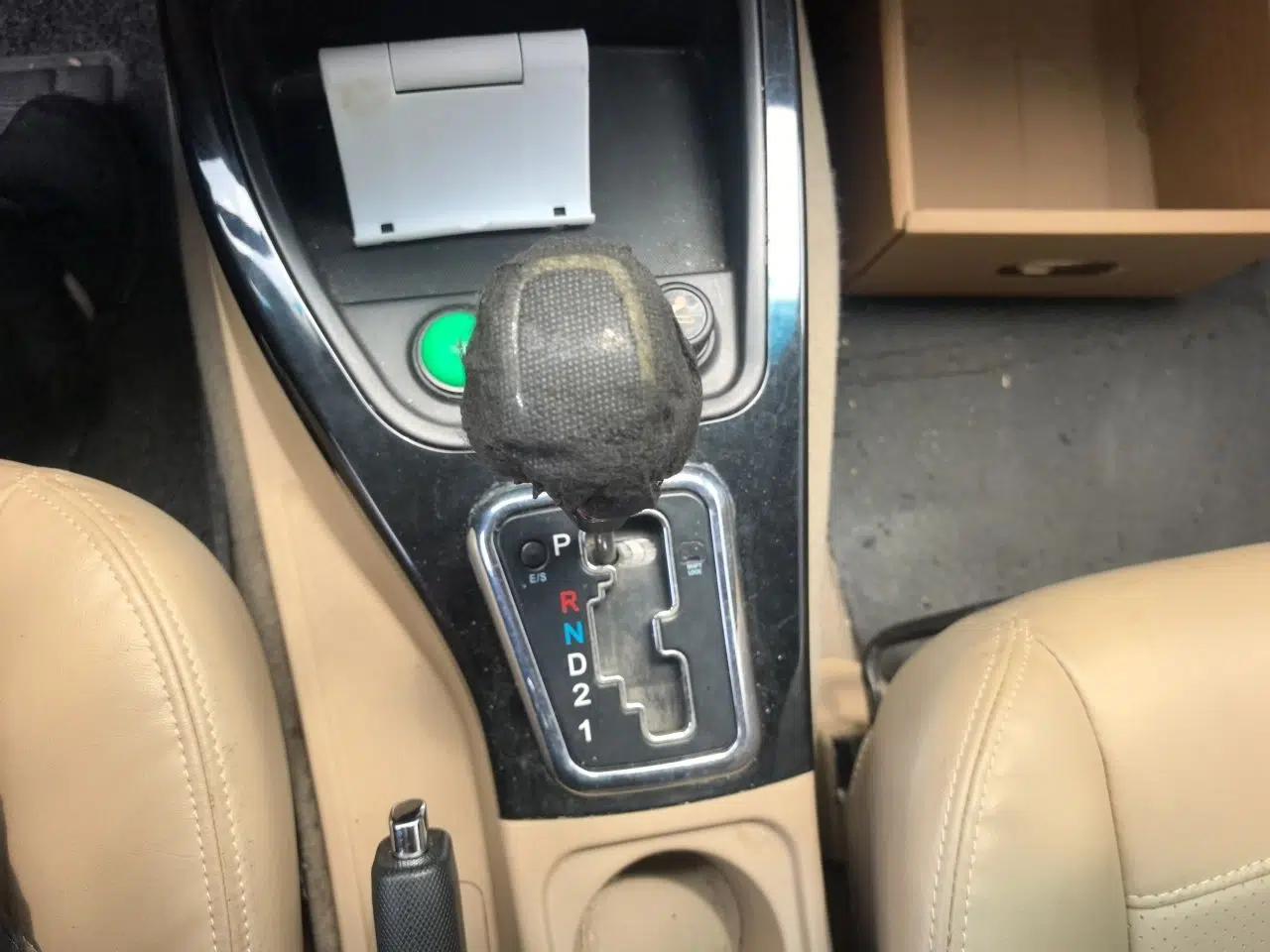 Wuling Hongguang 2014 1.5L S Automatic Comfort Edition — миниатюра 14