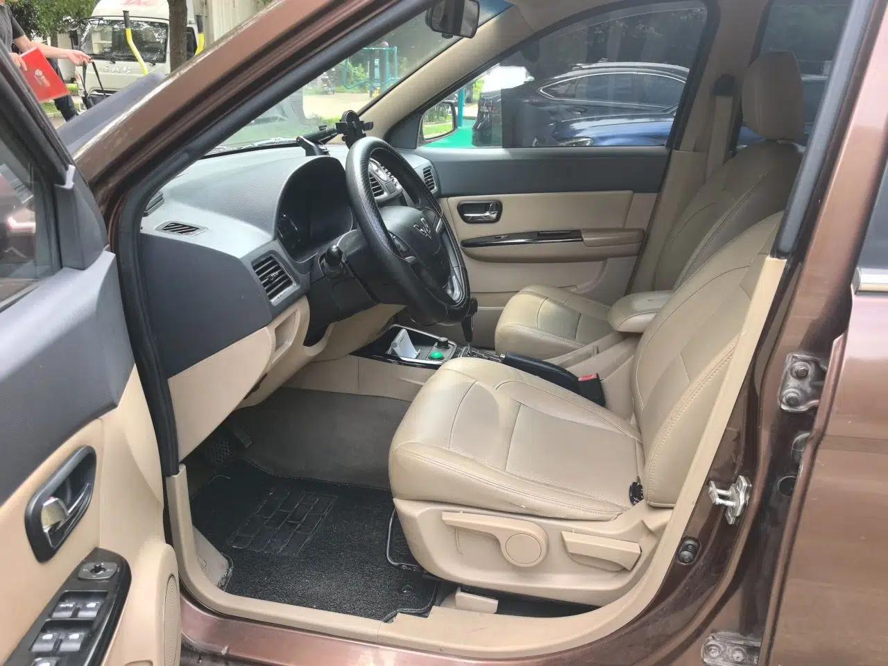 Wuling Hongguang 2014 1.5L S Automatic Comfort Edition — миниатюра 16