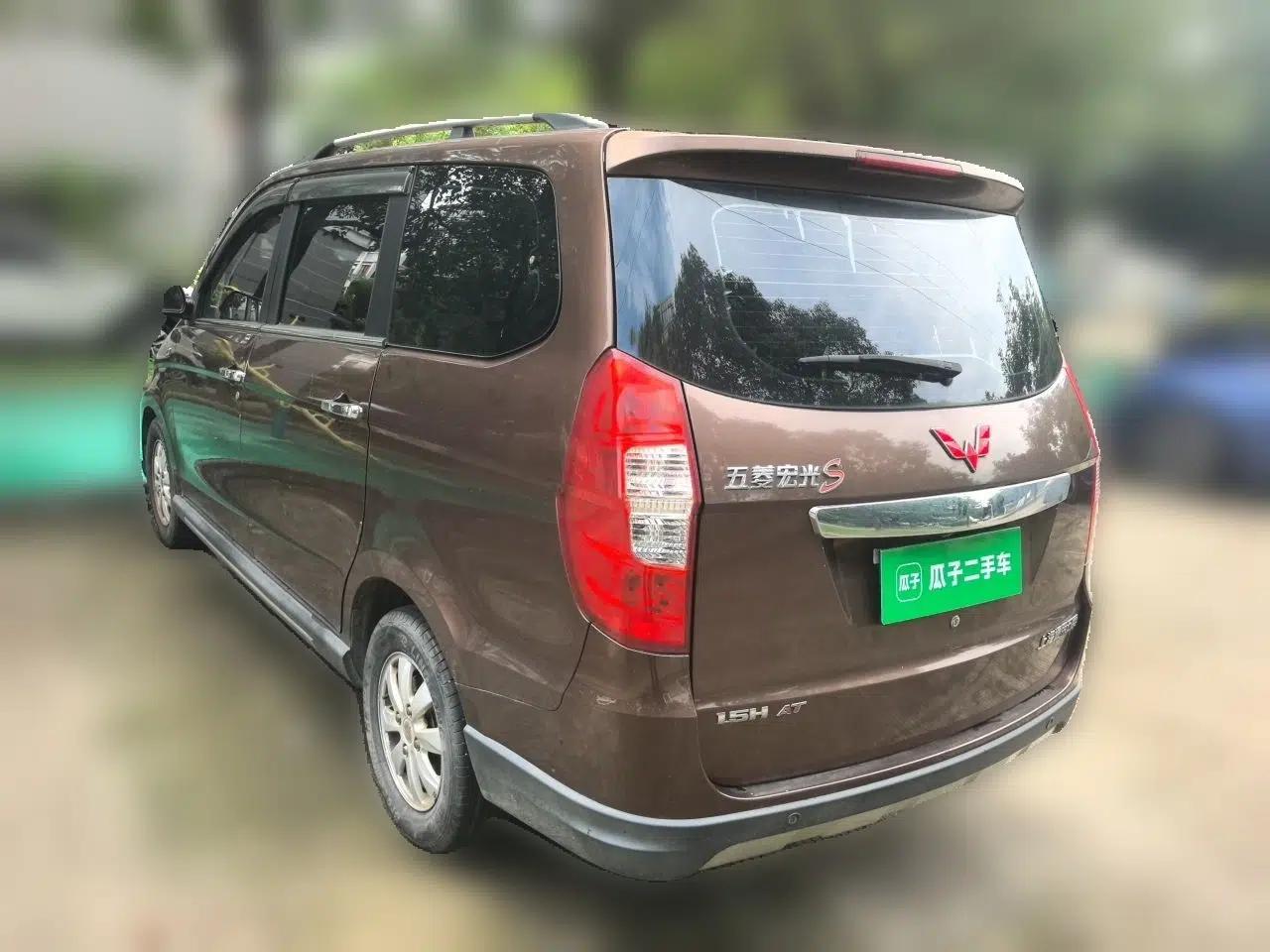 Wuling Hongguang 2014 1.5L S Automatic Comfort Edition — миниатюра 4