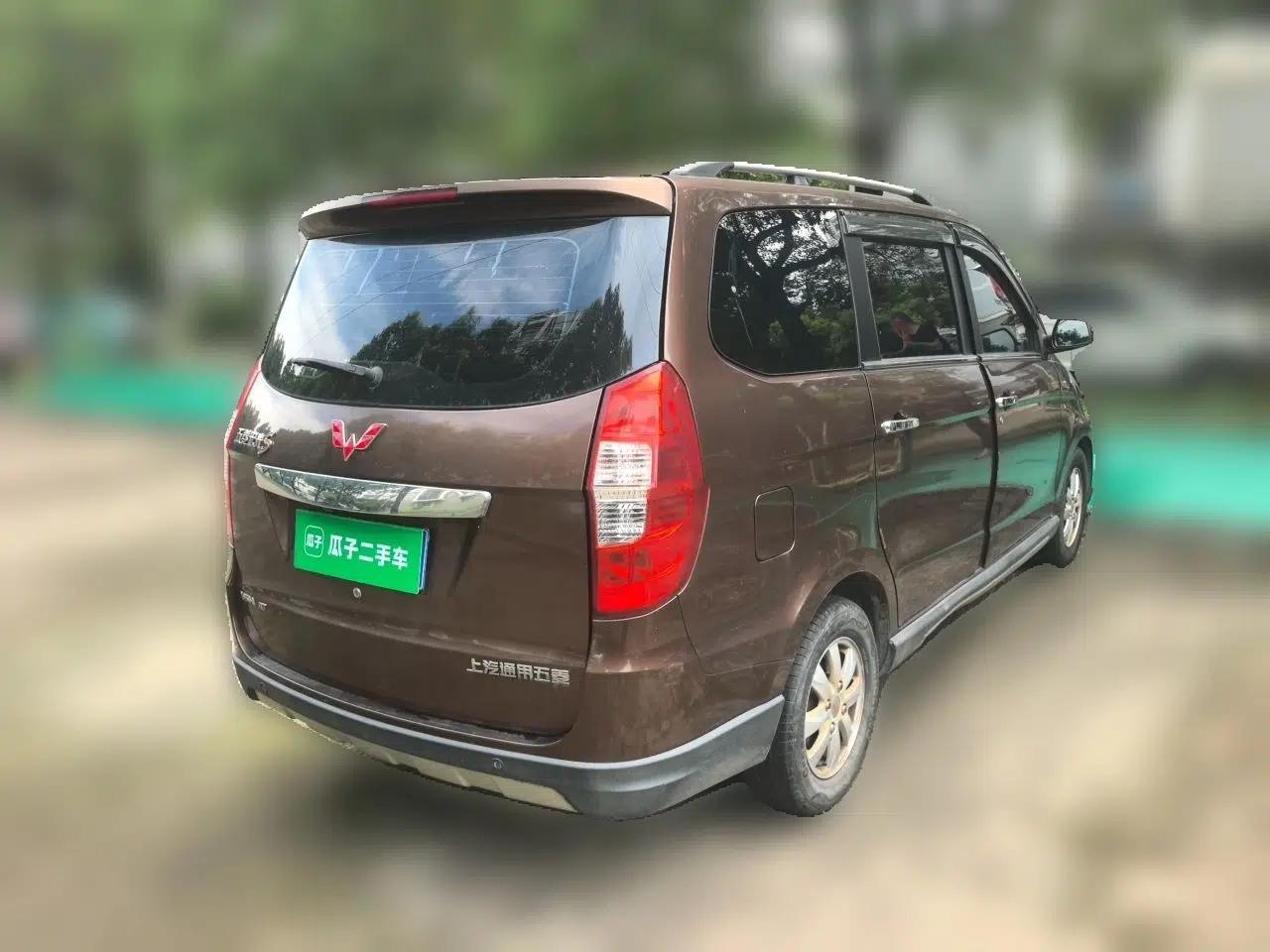 Wuling Hongguang 2014 1.5L S Automatic Comfort Edition — миниатюра 6