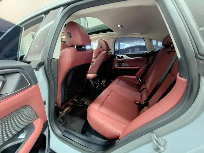 2022 BMW 4 Series 425i Gran Coupe M Sport Package — миниатюра 17