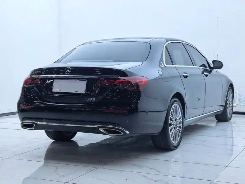 Mercedes-Benz E-Class 2022 Facelift E 300 L Fashion Sedan — миниатюра 6