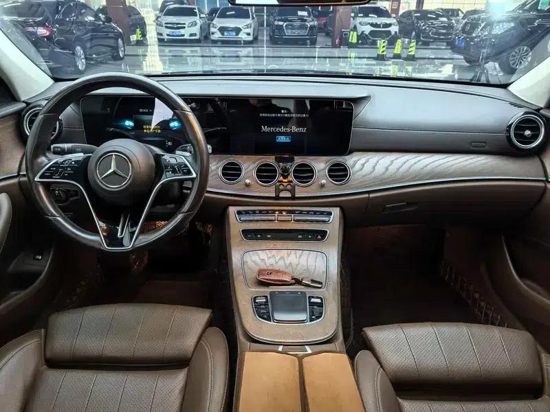 Mercedes-Benz E-Class 2022 Facelift E 300 L Fashion Sedan — миниатюра 7
