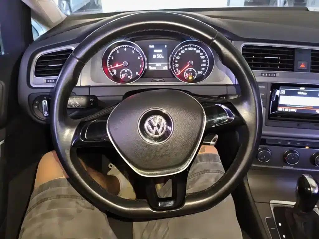 2016 Golf 230TSI Automatic Comfort — миниатюра 11