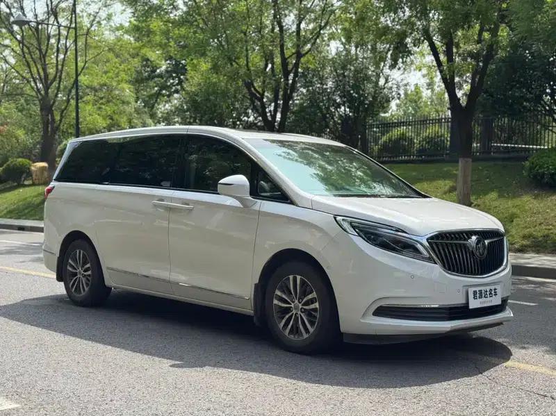 Buick GL8 2017 ES 28T Flagship Edition (National V Emission Standard) — миниатюра 3