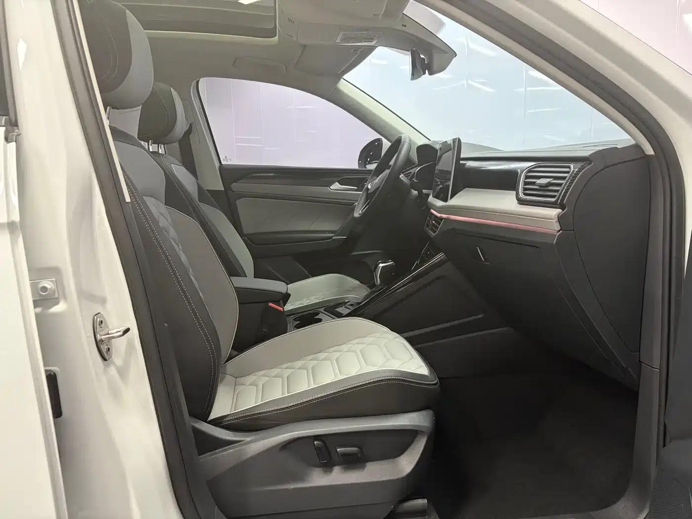 Tayron 2023 280TSI 2WD Luxury Plus Advanced Edition — миниатюра 15