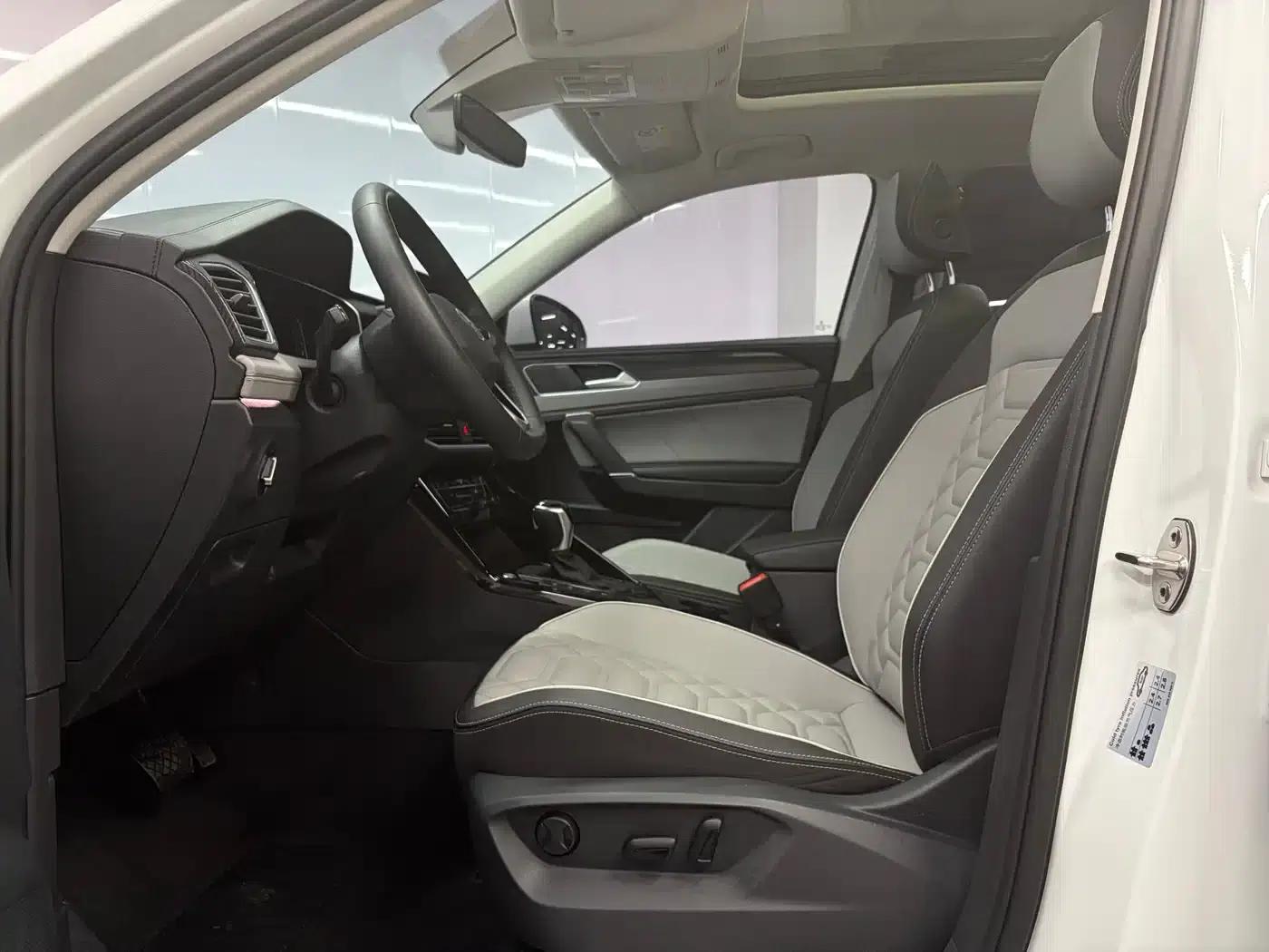 Tayron 2023 280TSI 2WD Luxury Plus Advanced Edition — миниатюра 4