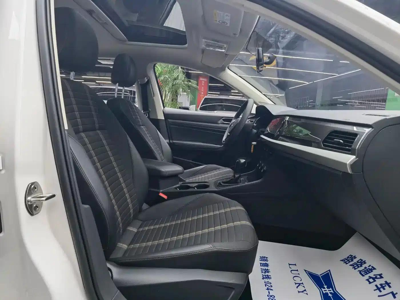 2021 Volkswagen Lavida 1.5L Automatic Vision Edition — миниатюра 8