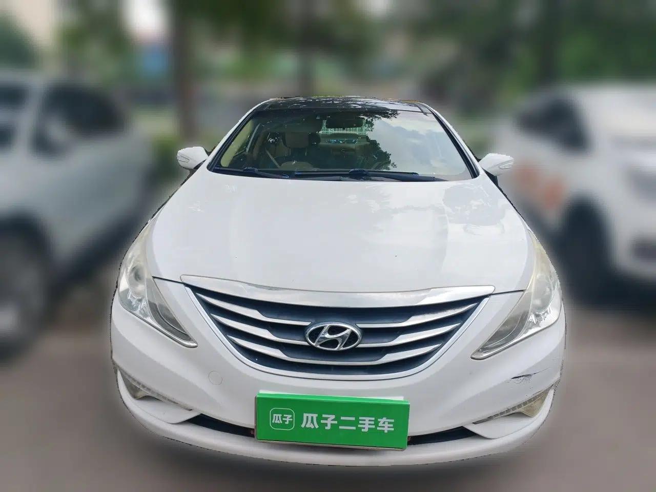 Hyundai Sonata 2013 2.4L Automatic Leading Edition China IV Standard — миниатюра 2