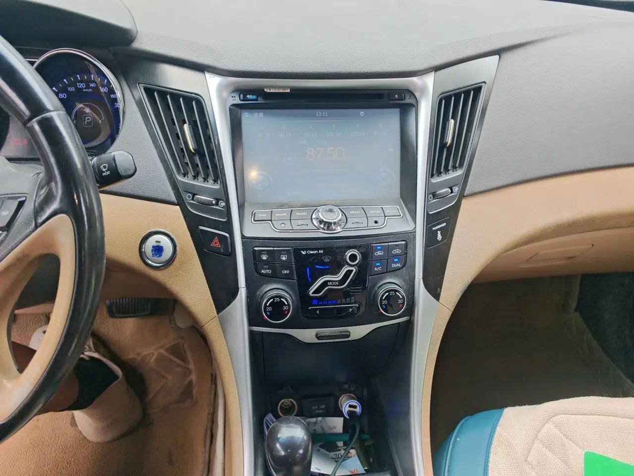 Hyundai Sonata 2013 2.4L Automatic Leading Edition China IV Standard — миниатюра 13