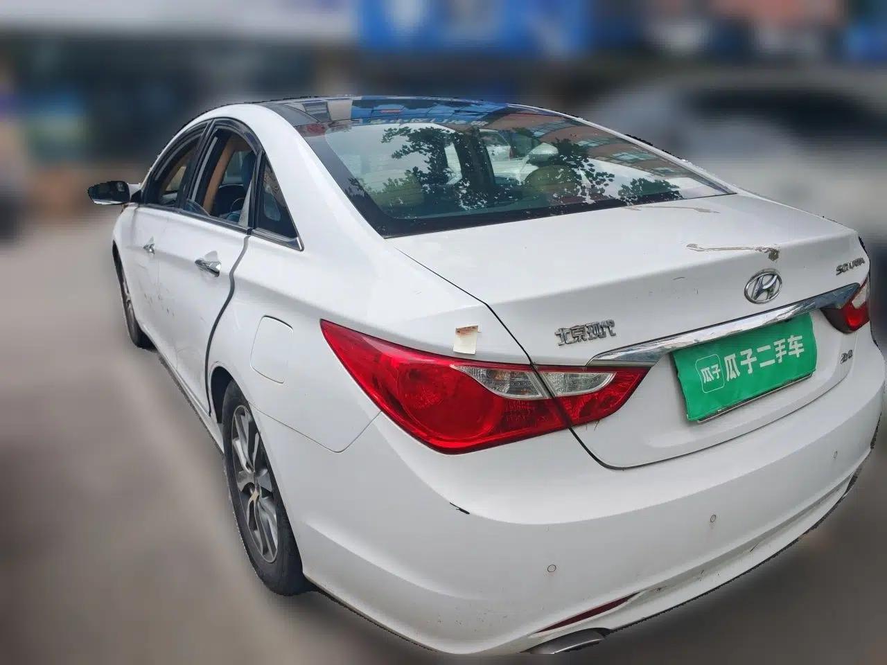 Hyundai Sonata 2013 2.4L Automatic Leading Edition China IV Standard — миниатюра 4