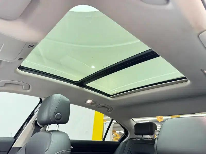 2020 Volkswagen Passat 330TSI DSG Luxury — миниатюра 19