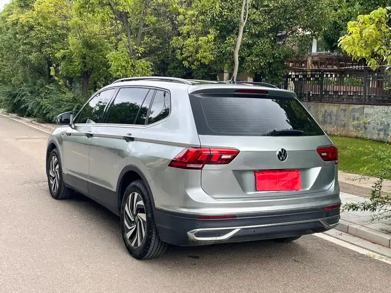 Tiguan L 2022 330TSI Automatic 2WD Comfort Edition — миниатюра 5