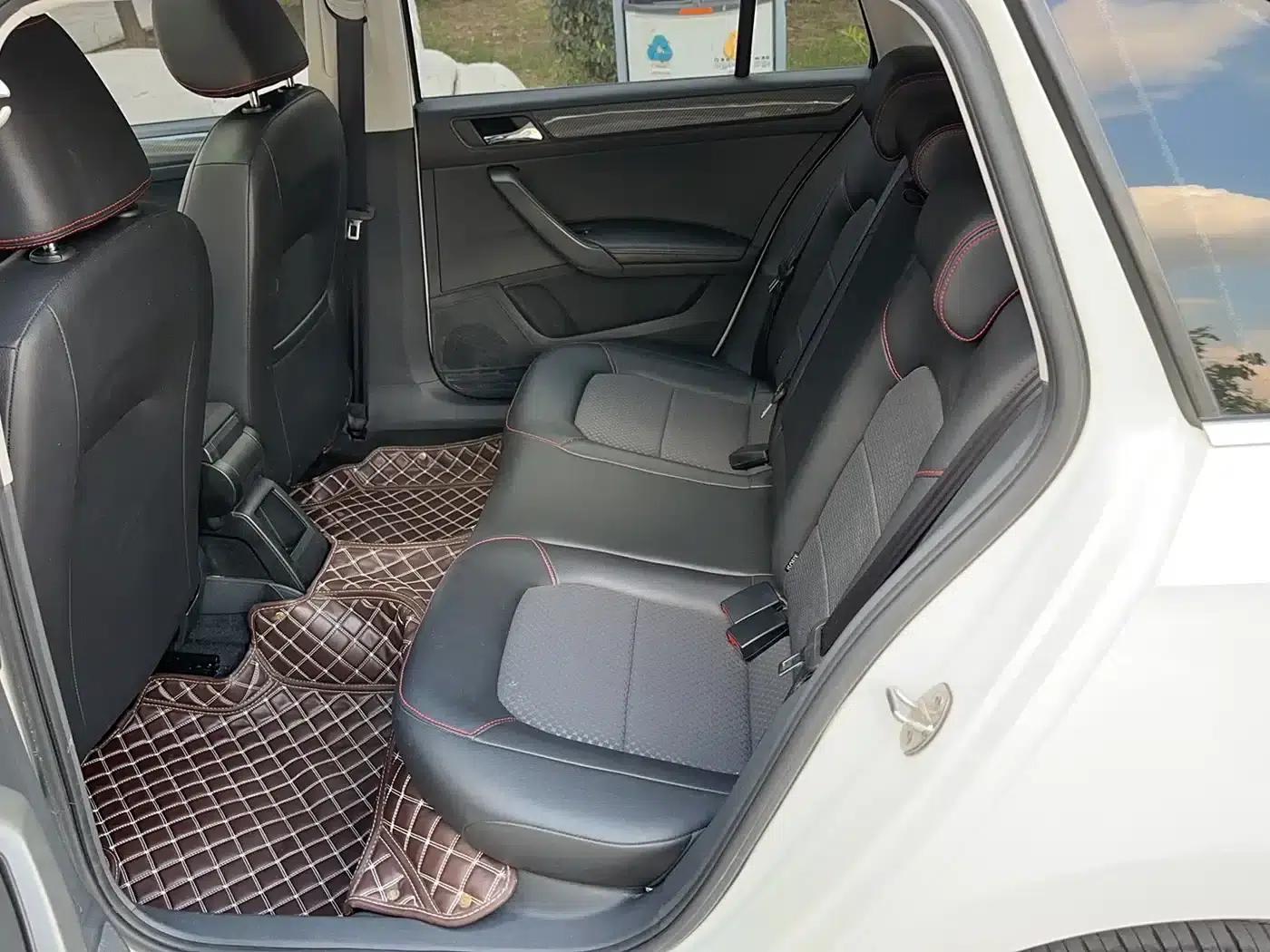 Santana 2017 Gran Lavida 1.6L Automatic Comfort Edition — миниатюра 16