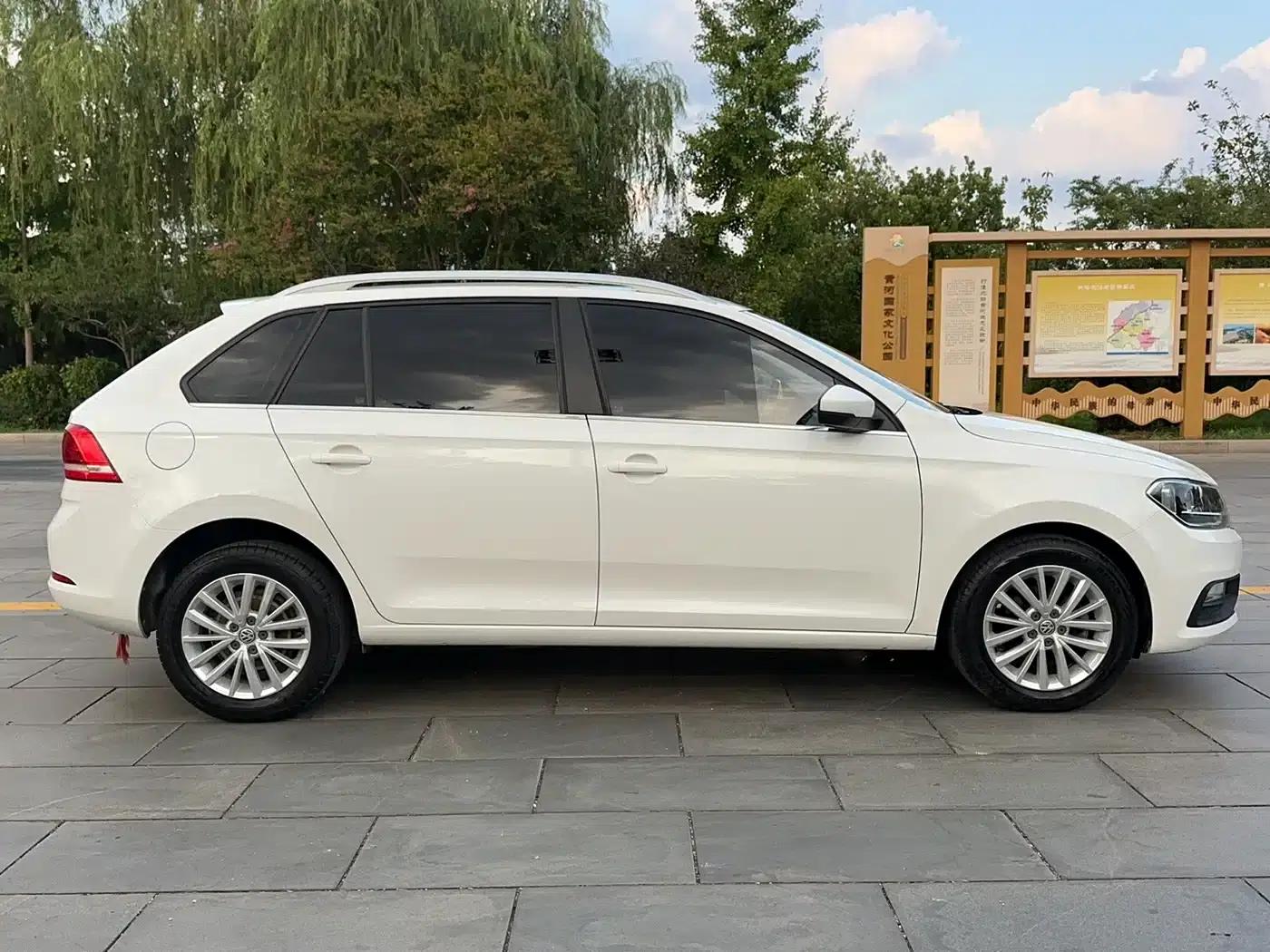Santana 2017 Gran Lavida 1.6L Automatic Comfort Edition — миниатюра 8