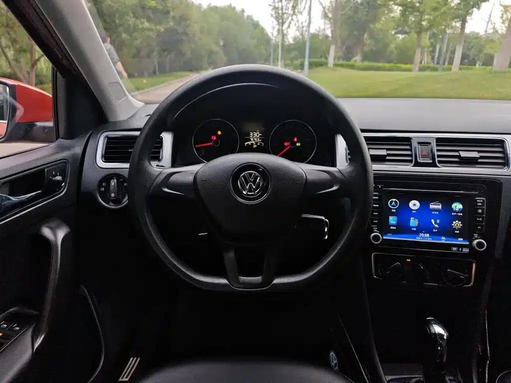 Santana 2015 Gran Lavida 1.6L Automatic Comfort Model — миниатюра 4