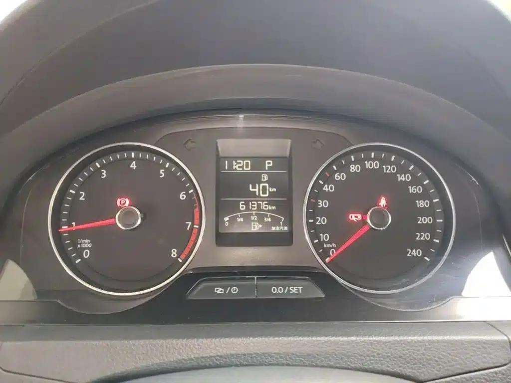 Santana 2015 Gran Lavida 1.6L Automatic Comfort Model — миниатюра 12
