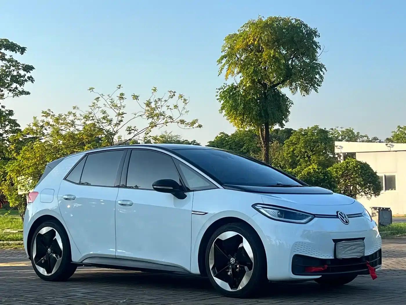 Volkswagen ID.3 2022 Pro Intelligent Edition — миниатюра 3