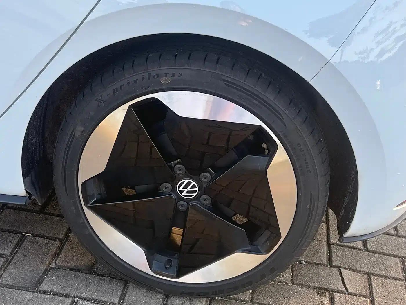 Volkswagen ID.3 2022 Pro Intelligent Edition — миниатюра 23