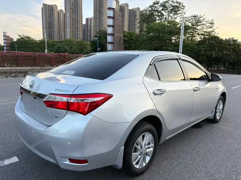 2014 Corolla 1.6L CVT GL — миниатюра 7